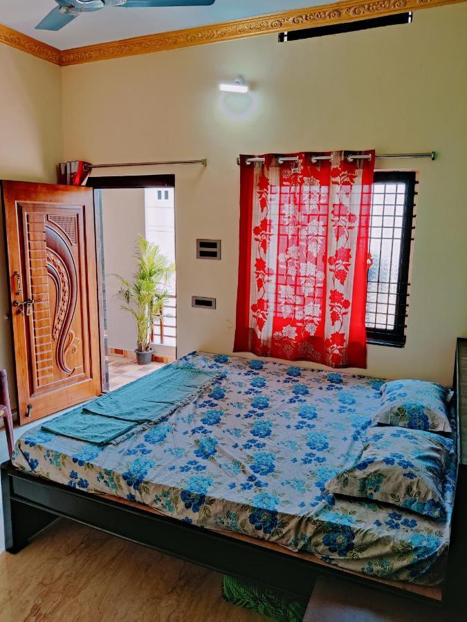 Balaji Homestay ハンピ エクステリア 写真